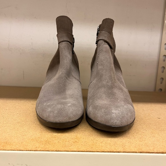 Waterproof Blondo suede dressy boot - Picture 2 of 4